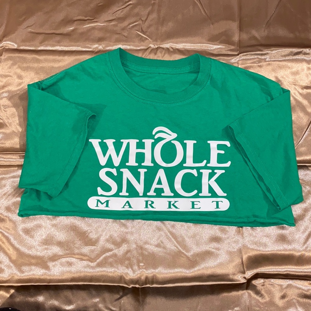 Whole snack market - cropped T-shirt